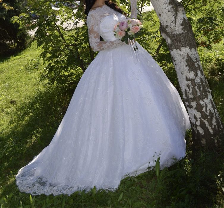 Свадебное платье