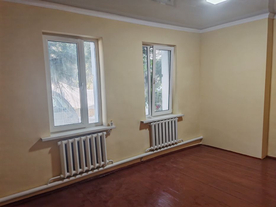 Сдаётся комната в частном доме 800000.