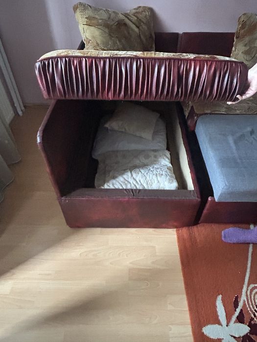 Coltar extensibil din piele