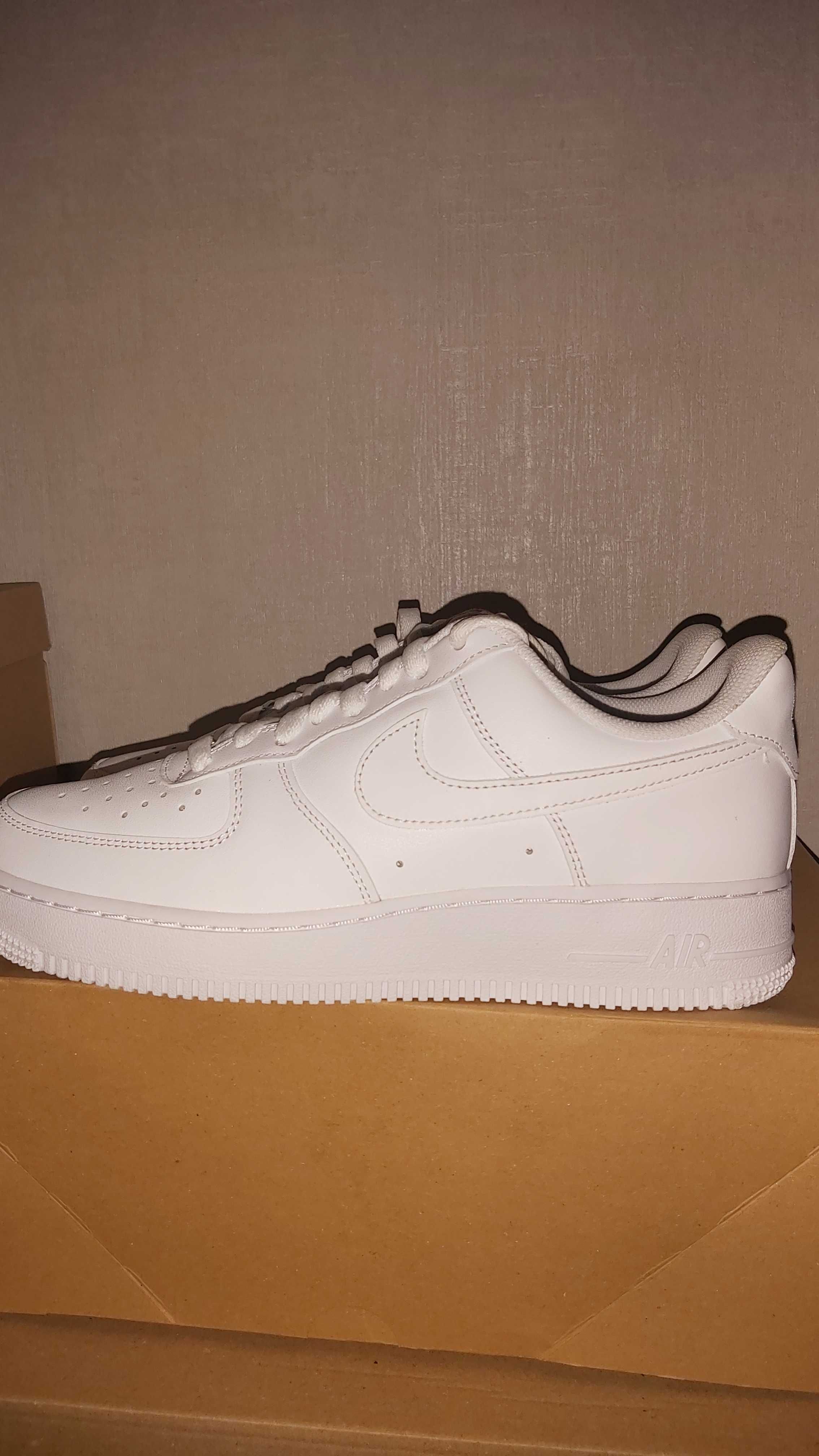 Nike Air Force 1 Low '07 - Номер 40.5