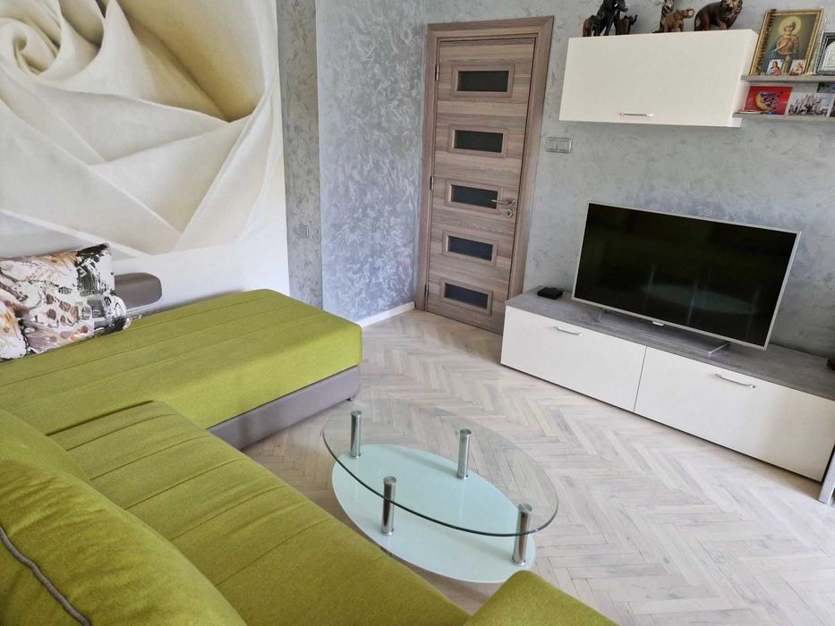 Двустаен апартамент в Красна поляна 1