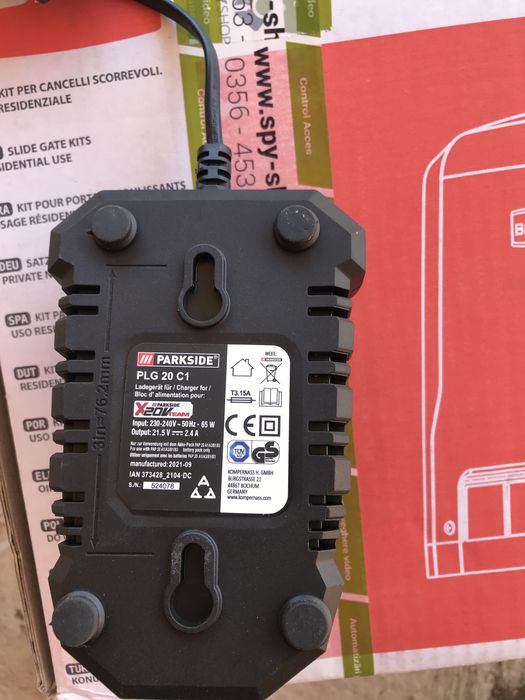 Alimentator Incarcator Parkside 21,5v 2,4A