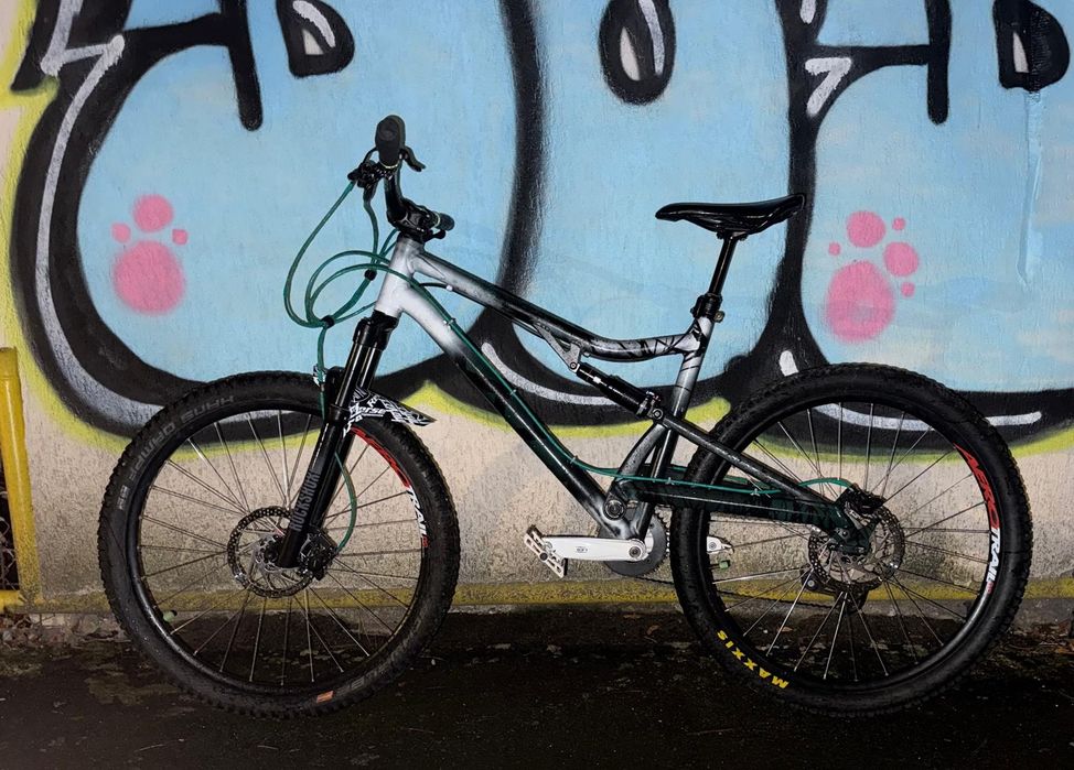 Bicicletă Full Suspension