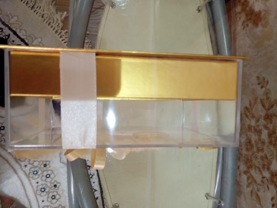 Подарочная коробка и коробочки