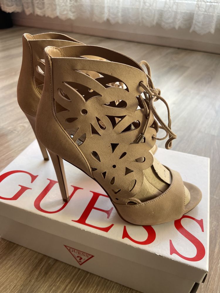Сандали Guess 38номер