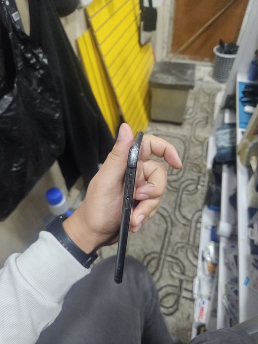 Iphone 11 256gb 88% feys bor  200$