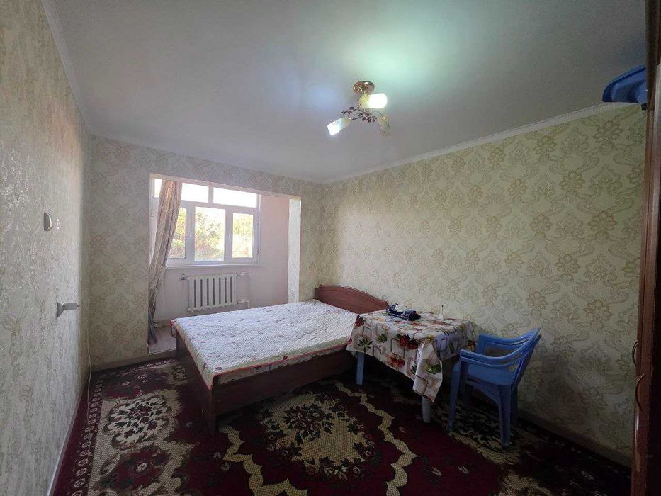 Продаётся 2х комн квартира на 4 этаже Ор-р Овир Университет