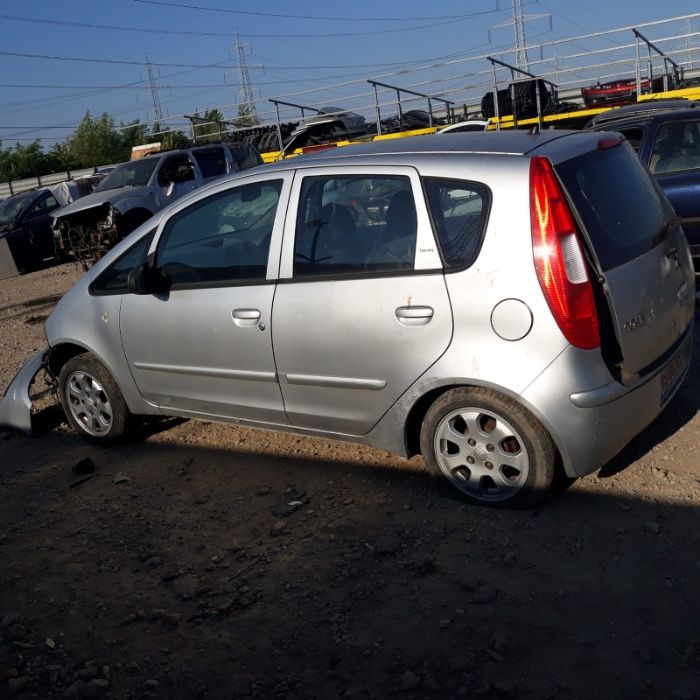 Usa stanga fata Mitsubishi Colt 1300 benzina