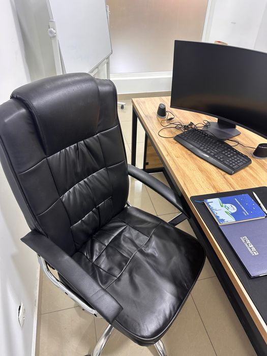 Direktor kreslosi - holati yaxshi ofis uchun