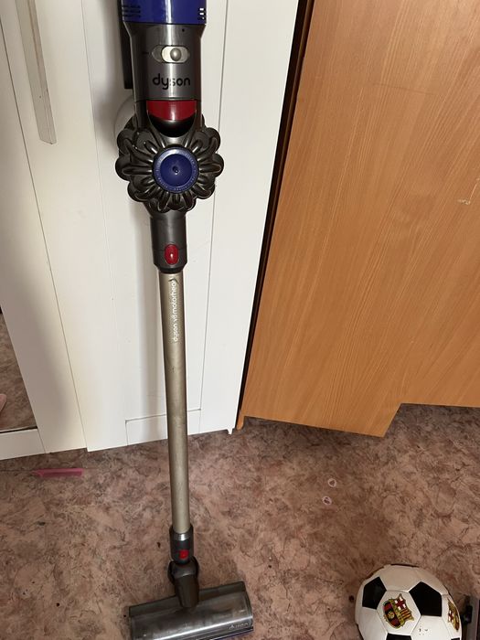 Дайсон пылесос  8 б/у