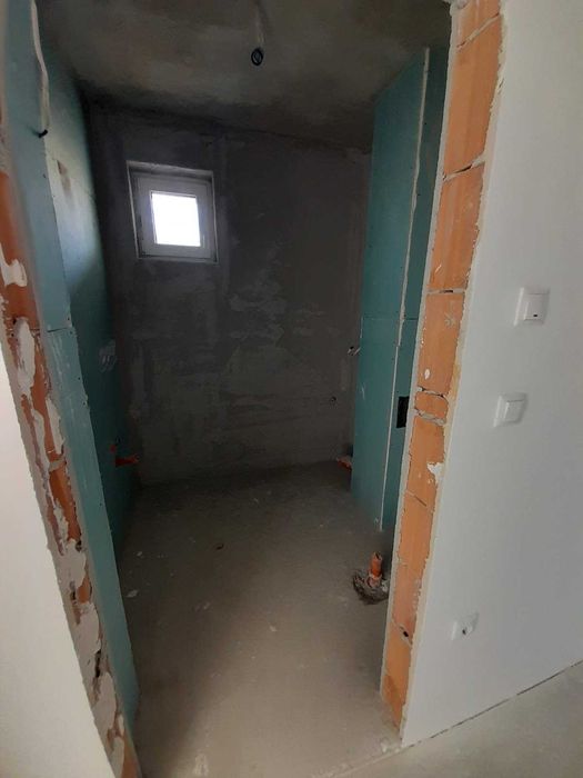 Продава се Многостаен апартамент в Варна, Левски - 138 кв.м за 2022 €/кв.м - Снимка #7