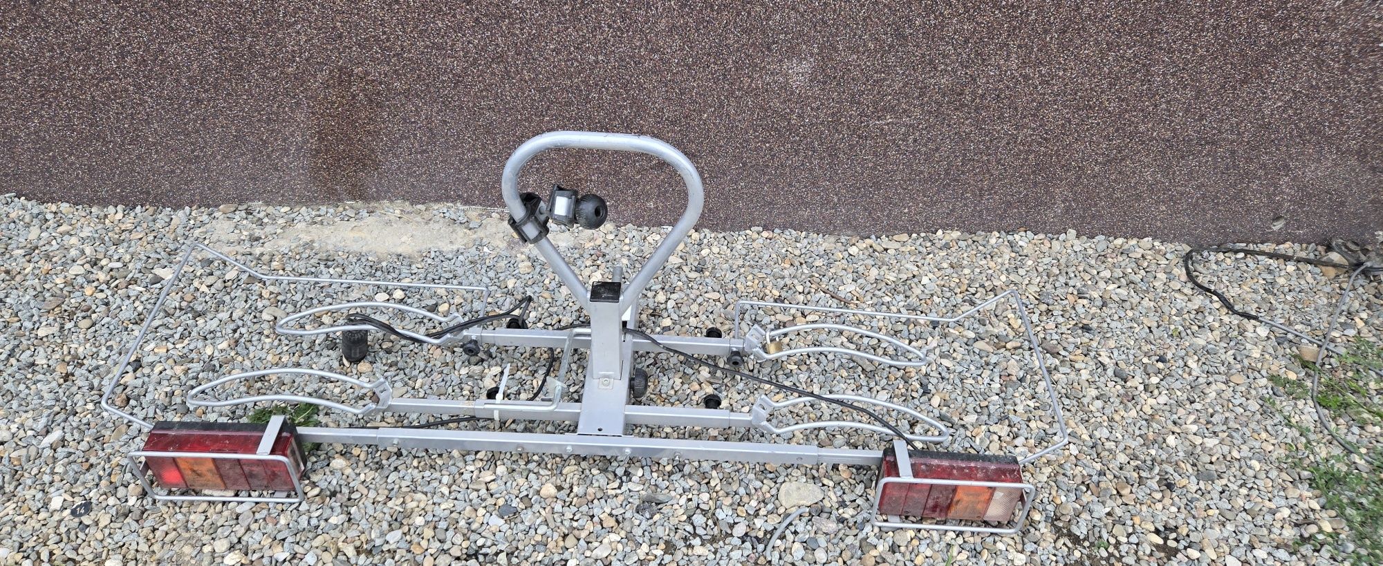 Suport biciclete pentru carlig