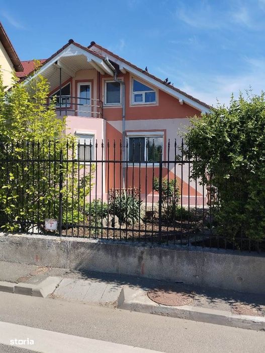 Casa singur in curte cartier Lazaret