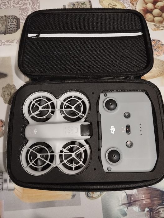 Dronă DJI  Neo  + Telecomandă DJI RC-N2