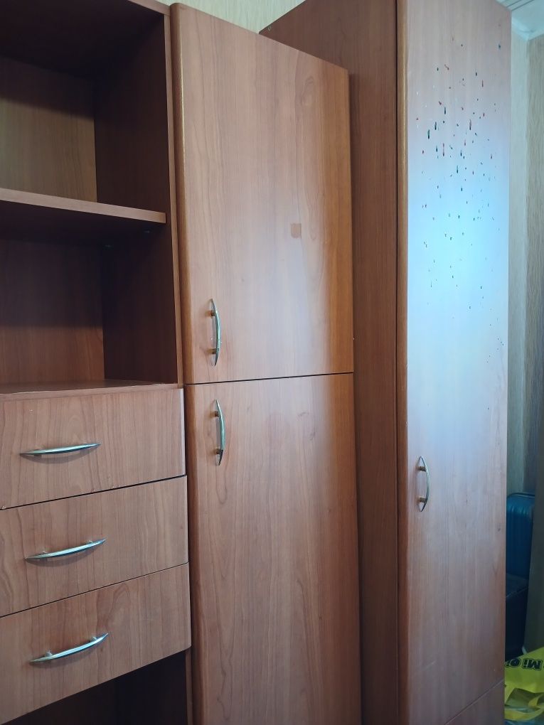 Продам стенку детскую