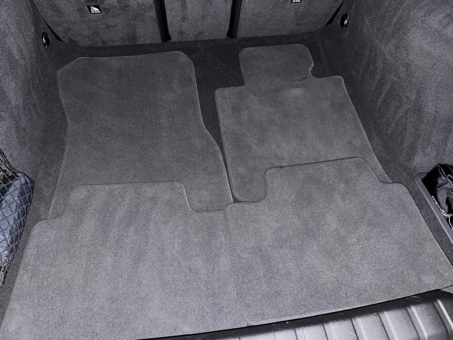 Оригинални мокетни стелки за BMW
