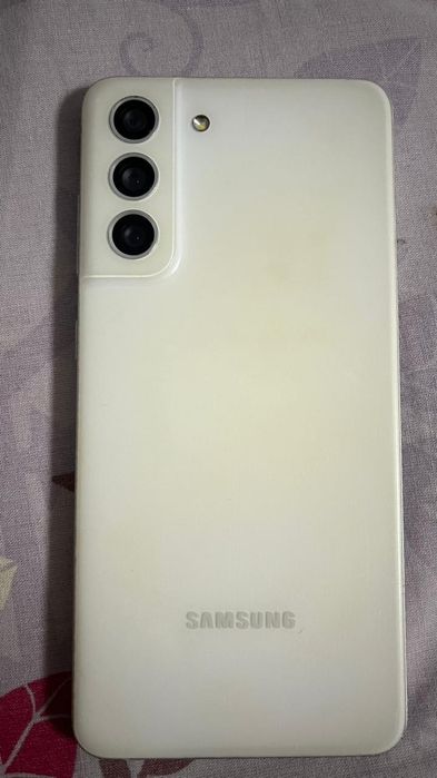 Самсунг.  С21 фе