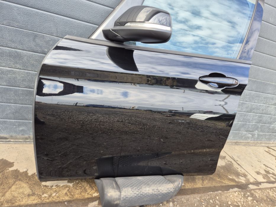 Usa stanga fata bmw f45 facelift 2018 cod culoare 668 negru an 2019