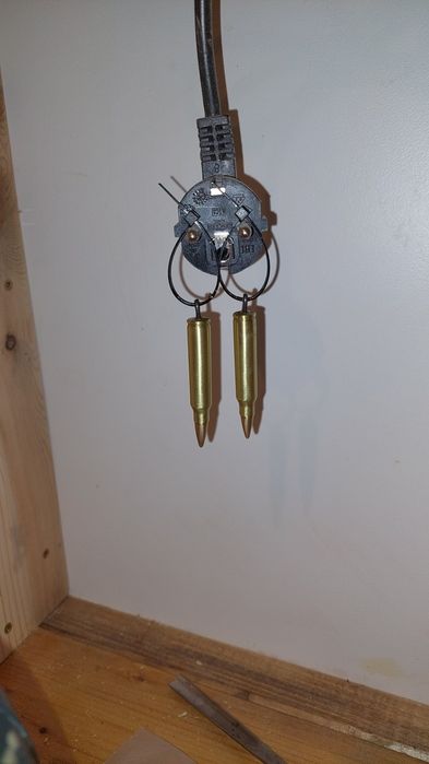 Obiect handmade Lant bratara- Pandantiv glont alama