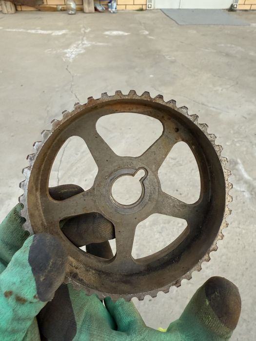 Шкив Распредвал сатылад альфартын 3.0тікі срочно