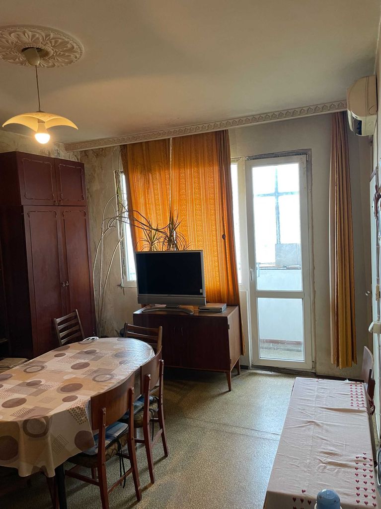 Продава се Тристаен апартамент в Варна, Базар Левски - 67 кв.м за 2209 €/кв.м - Снимка #4