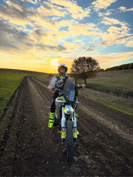 SZC S3 adventure (nu husqvarna nu ktm nu suzuki nu kawasaki )