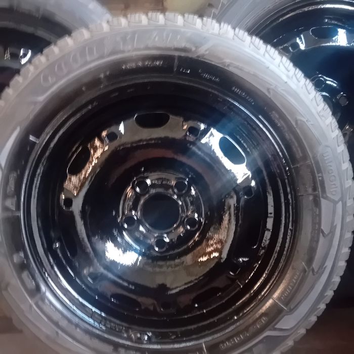Cauciucuri cu genti de tabla
