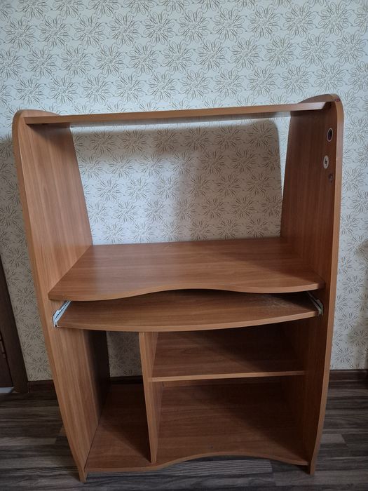 Компьютерге арналған үстел