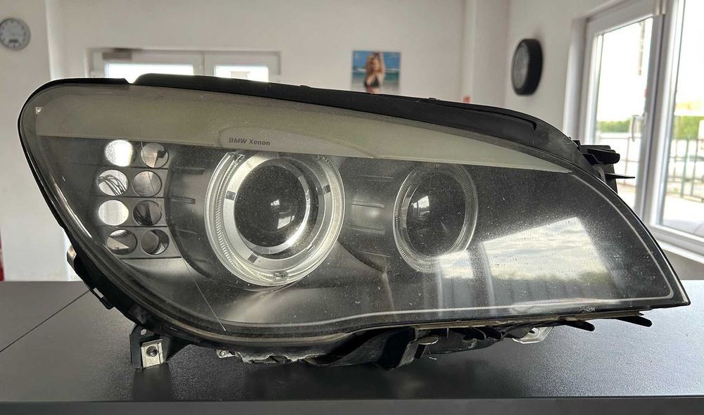 Far stanga BMW Seria 7 F01 Far dreapta BMW F01, far 7182139, 7182140