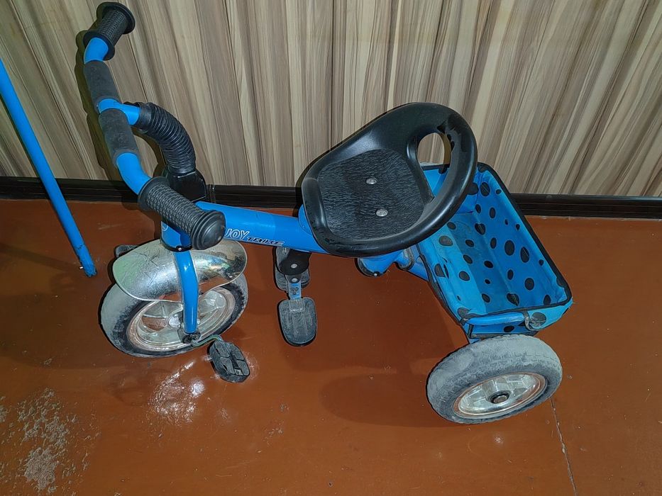 Велосипед трехколесный