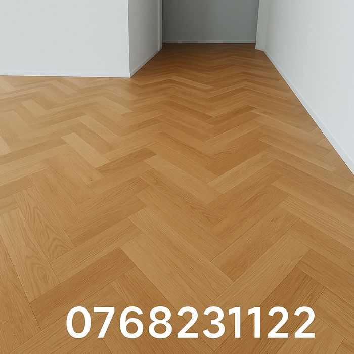 Montaj parchet laminat stratificat herringbone LVT plinta