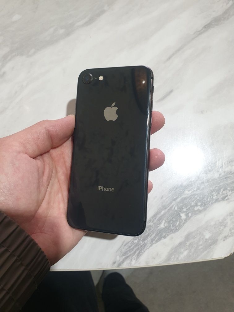 IPhone 8 sotiladi