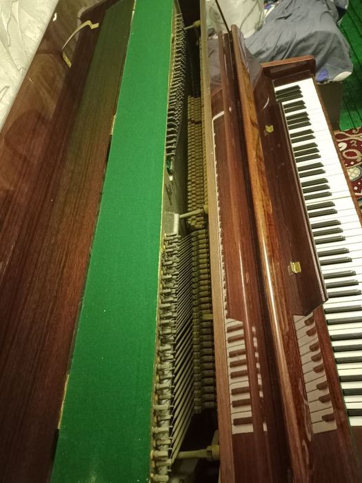 Fortepiano sotiladi, holati yaxshi, o‘zimiz foydalanganmiz, narxi 3.50