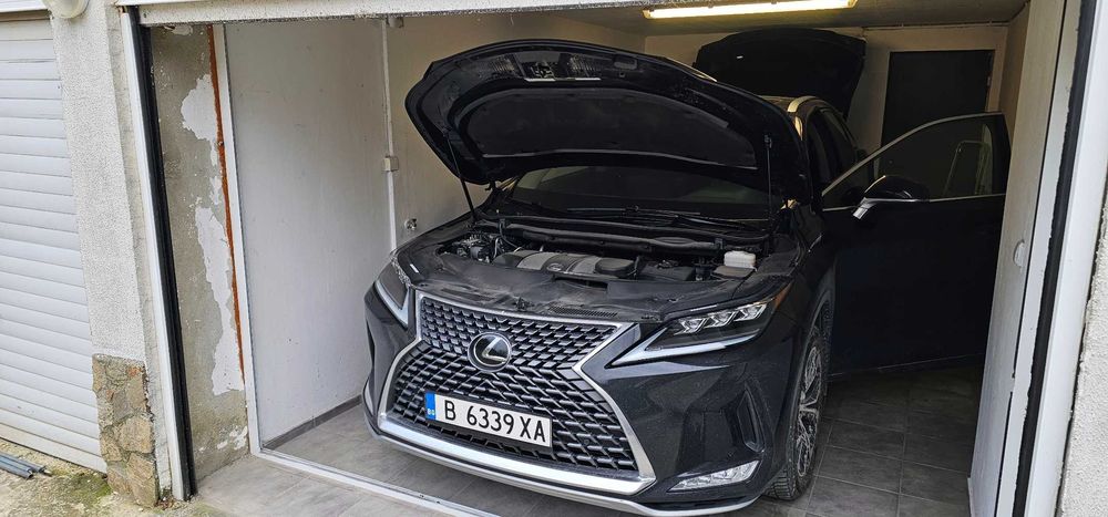 Под наем гараж, самостоятелен широк и удобен за голям СУВ , кв. Виница