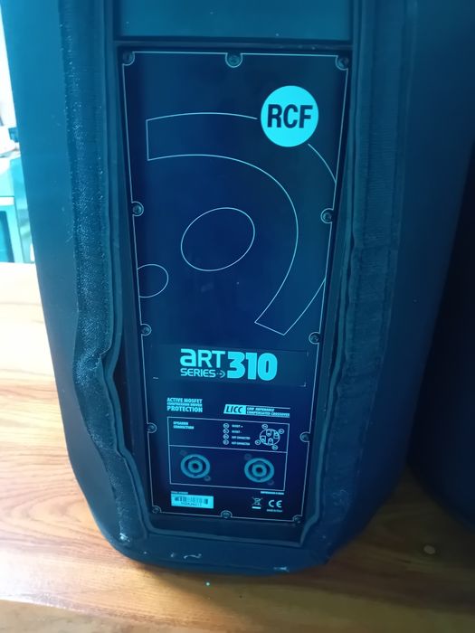 Тонколони RCF 310