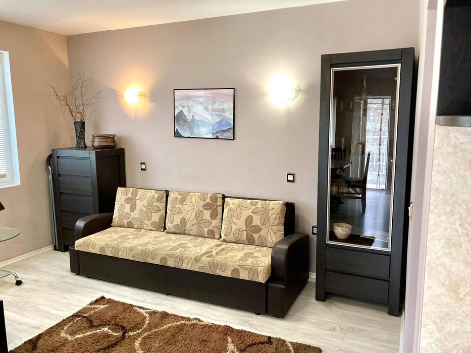 Дава се под наем Тристаен апартамент в Бургас, Лазур - 85 кв.м за 612 € - Снимка #4