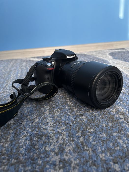 Nikon d3300 с обектив Nikkor 55-300mm