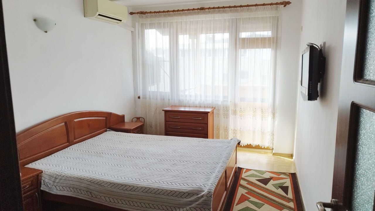 Продава се Тристаен апартамент в Бургас, Възраждане - 123 кв.м за 1862 €/кв.м - Снимка #4