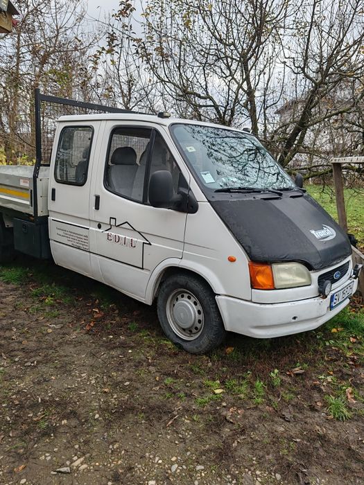Autoutilitara Ford transit doka 6 locuri, variante auto cutie automata