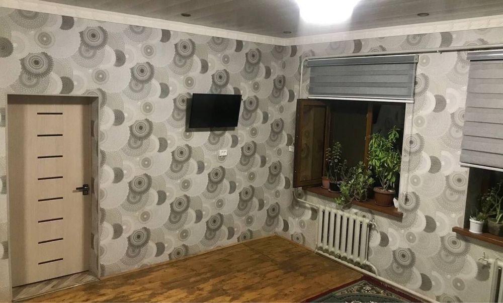 Янги қурилган 5 хонали 6 сотихли ҳовли уй сотилади.