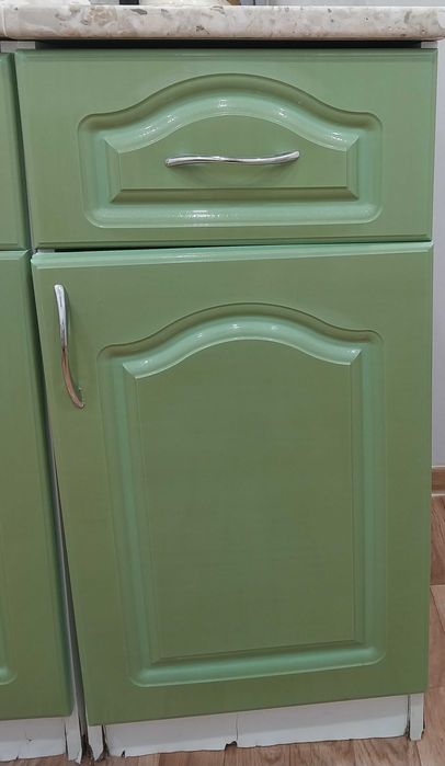 Кухонный гарнитур часть