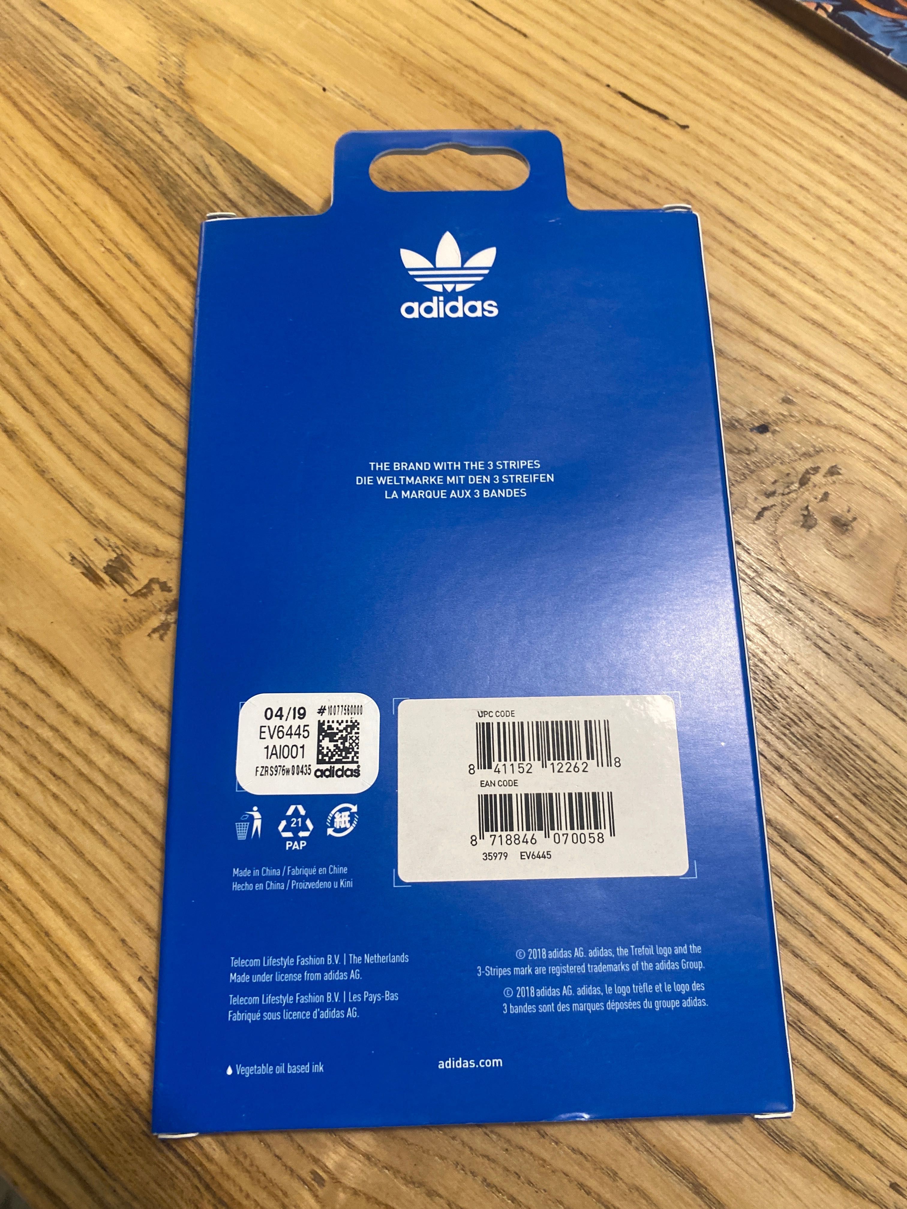 Калъф на Adidas за Huawei P30