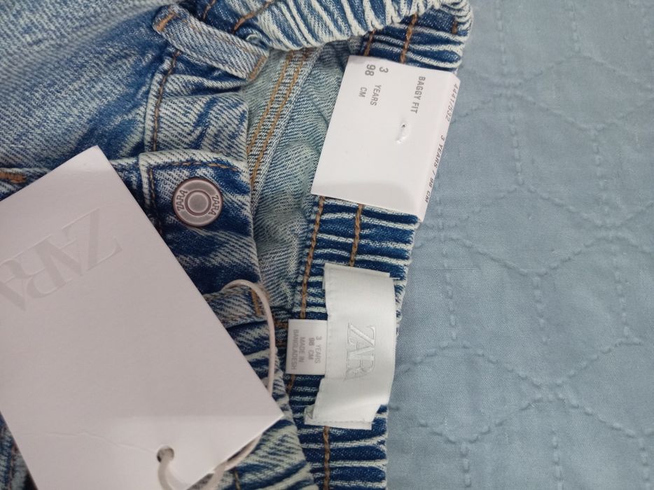 Blugi fetițe, marca Zara, mărime 98-3ani
