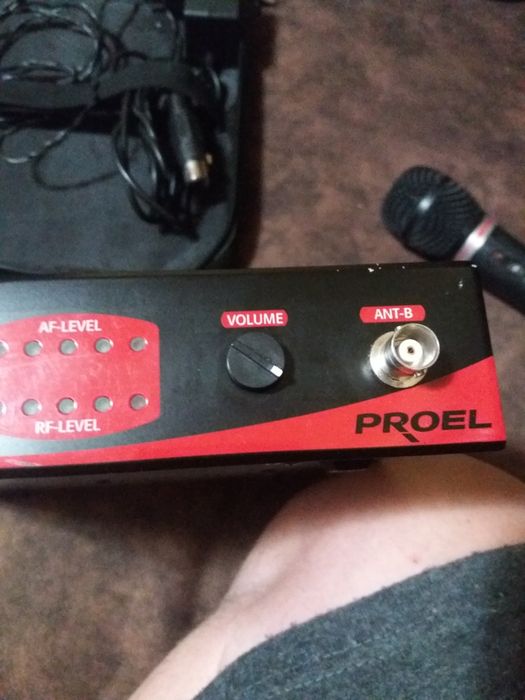 Microfon wireless proel
