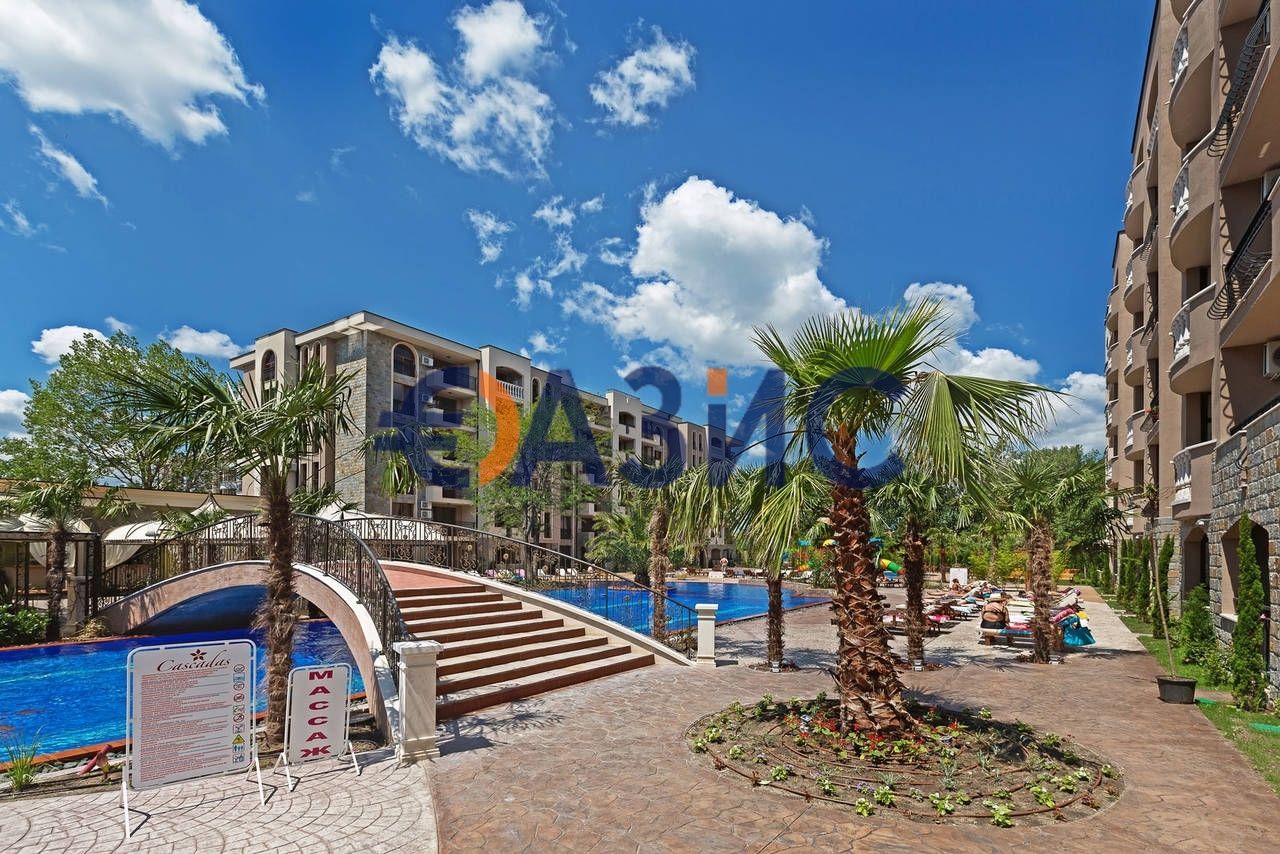 Продава се Едностаен апартамент в к.к. Слънчев бряг - 38 кв.м за 1843 €/кв.м - Снимка #12