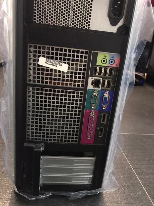 НАСТОЛЕН ОФИС Компютър Dell Optiplex 780 два хард диска/120SSD 6GB RAM