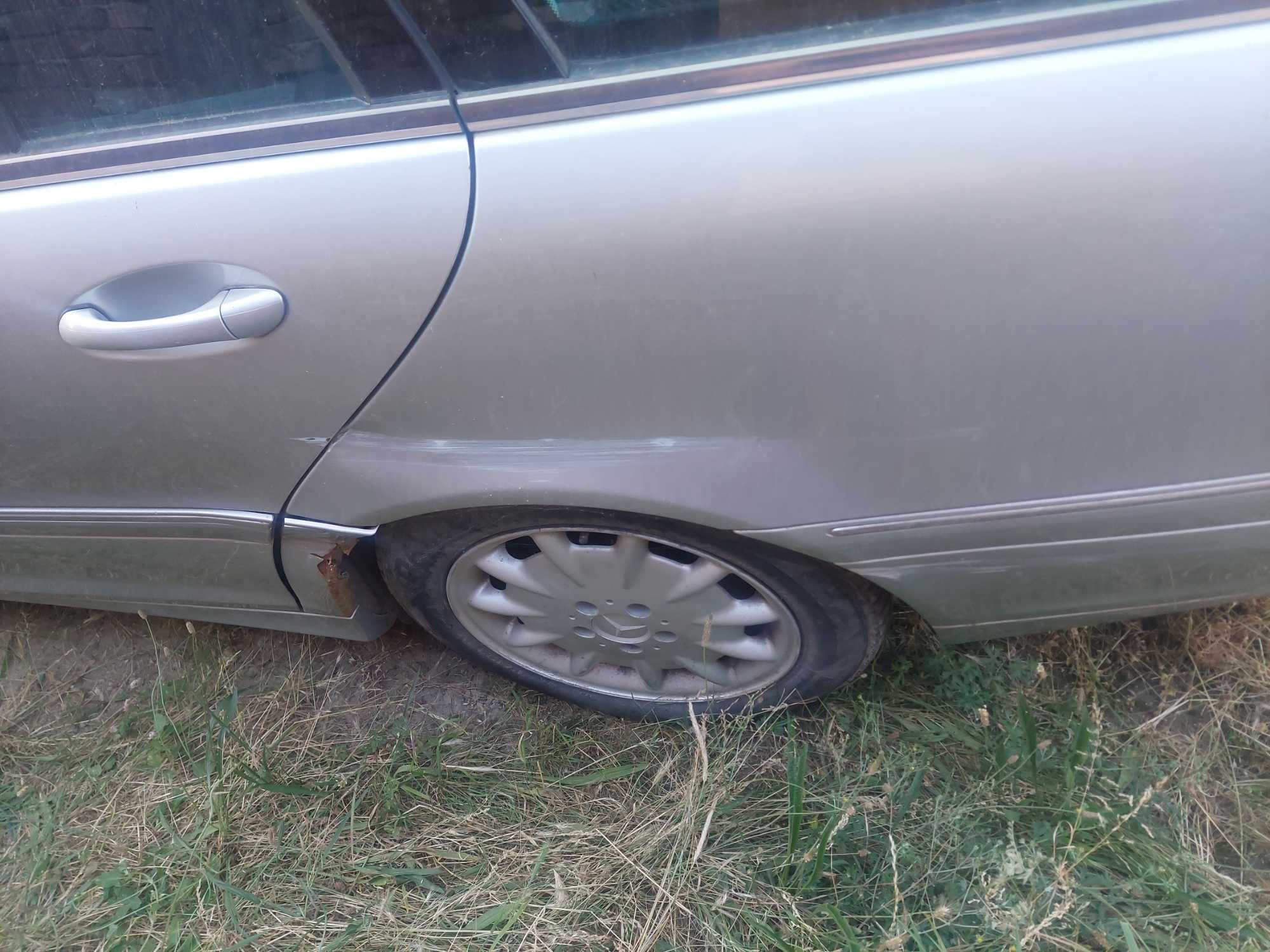 Мерцедес С 220  150к.с. автоматик