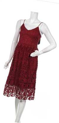 Rochie burgundy/grena  dantela brodata