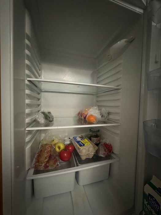 Холодильник indesit