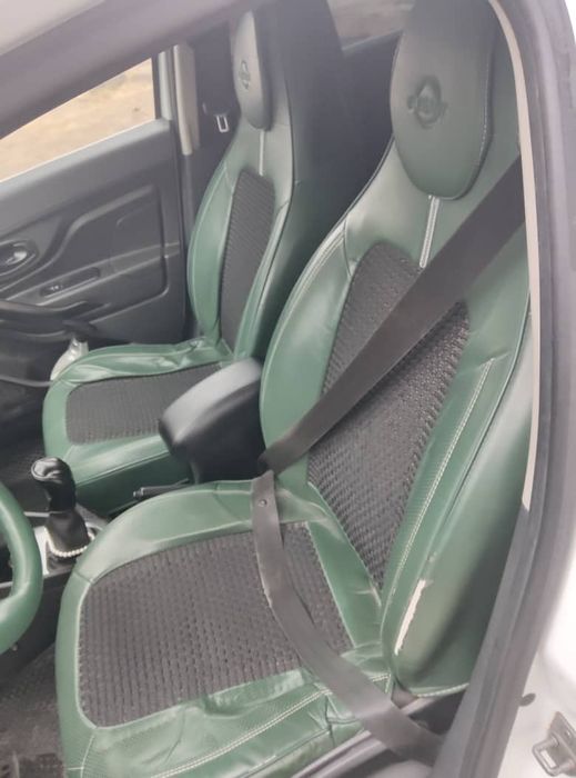 Срочно срочно продается автомобиль Лада XRey